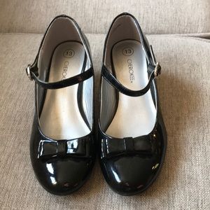 Girls Cherokee patent leather heals black size 13